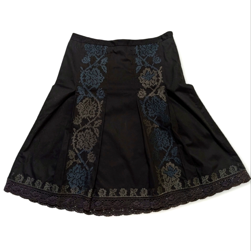 Ann Taylor‎ LOFT Petite Black Embroidered Floral A-Line Skirt Lace Trim Lined - Picture 3 of 10